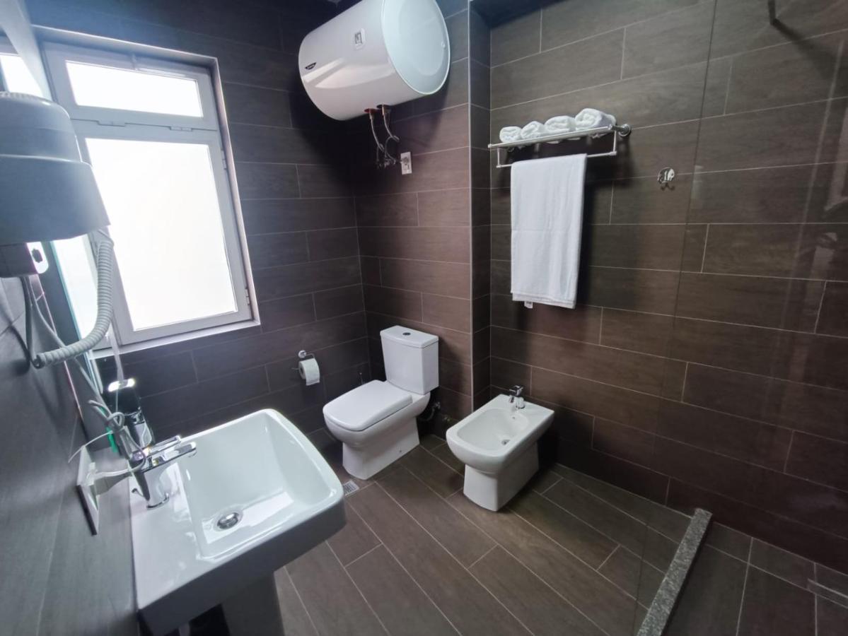 E&E Home Sweet Home Тирана Екстериор снимка